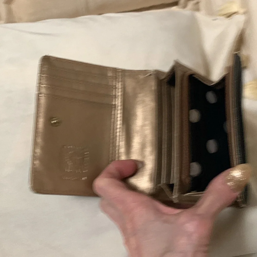 Anne Klein bifold Wallet